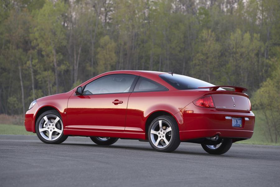  Pontiac G5 GT 2008 года  (фото 4 из 8)